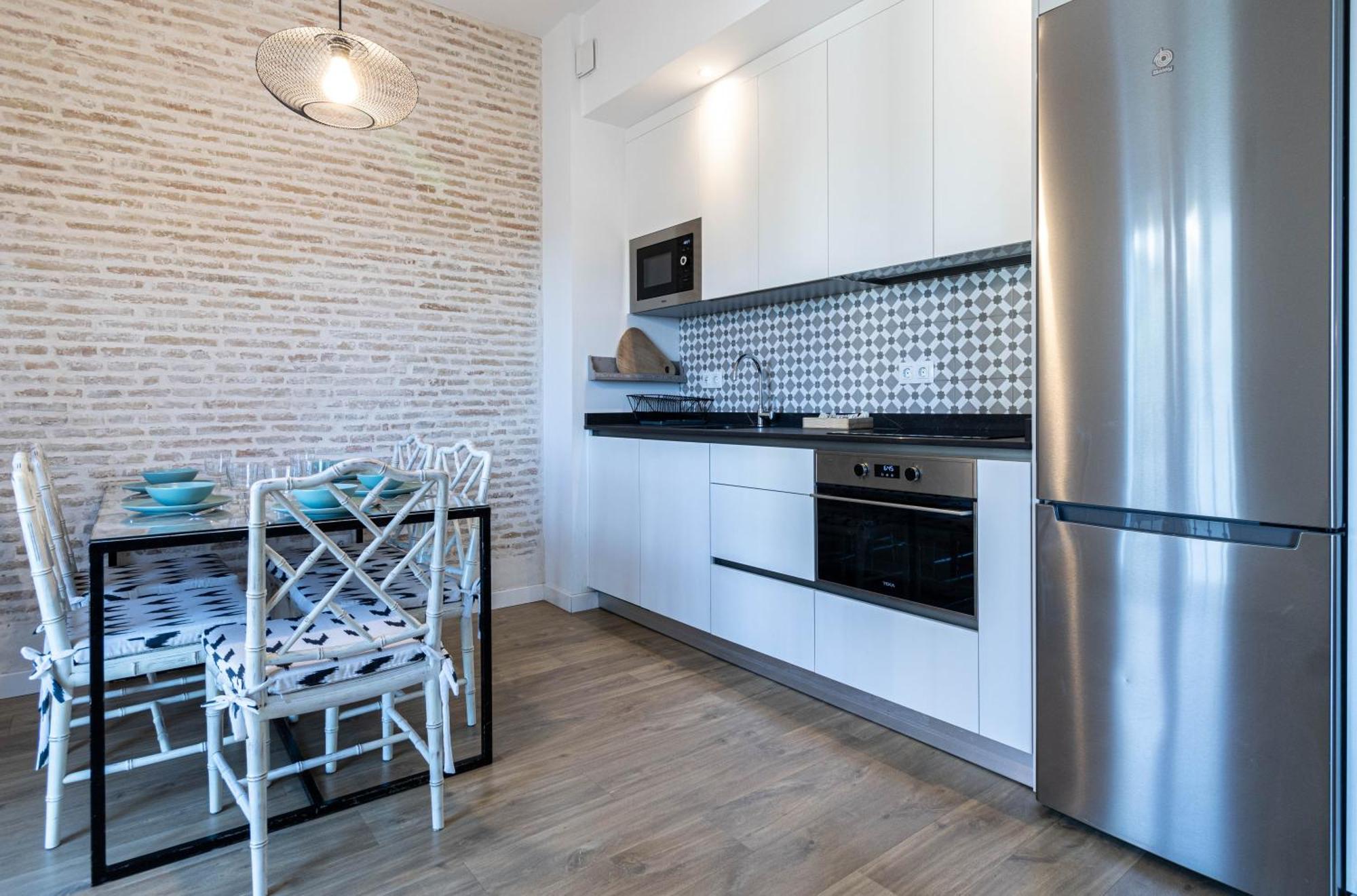 Sepulveda, Moderno Apartamento By Outin Apartment เซบีญา ภายนอก รูปภาพ