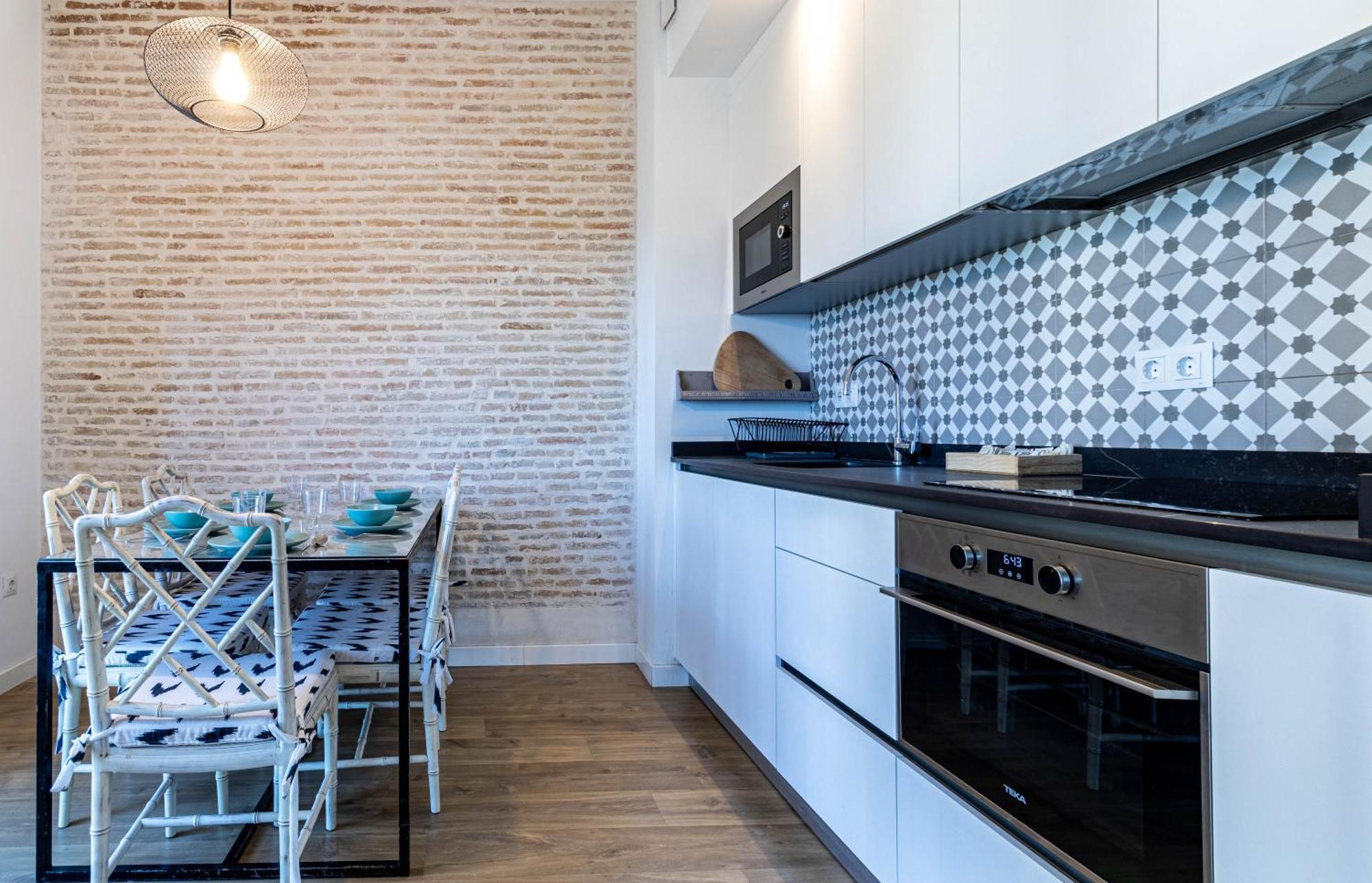 Sepulveda, Moderno Apartamento By Outin Apartment เซบีญา ภายนอก รูปภาพ